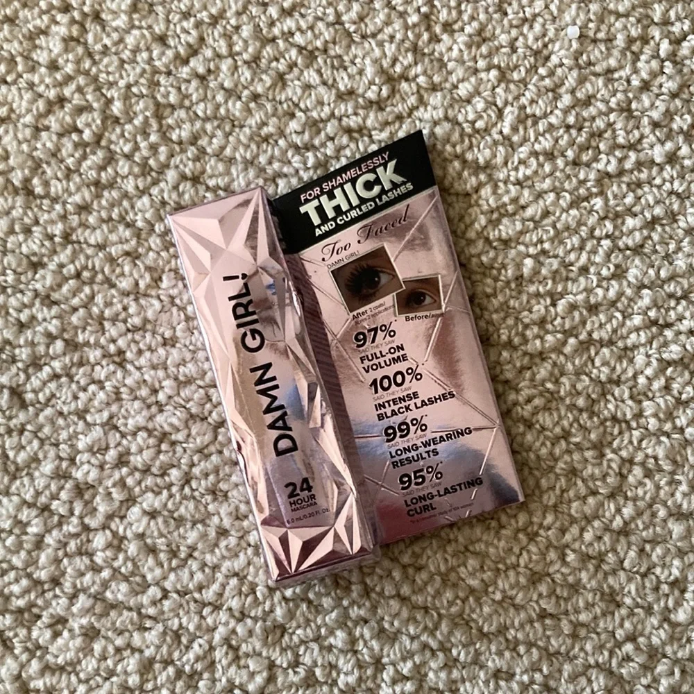 NEW Too Faced Damn Girl! 24 Hour Mascara Volume Thick Black Travel Size NIB